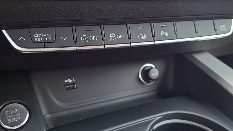 Rabljeno vozilo Audi A4 35 TDI S-Tronic S-line, Diesel