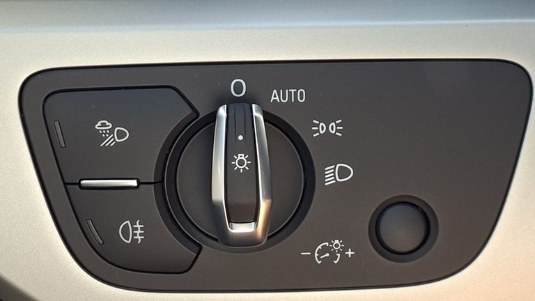 Rabljeno vozilo Audi A4 35 TDI S-Tronic S-line, Diesel