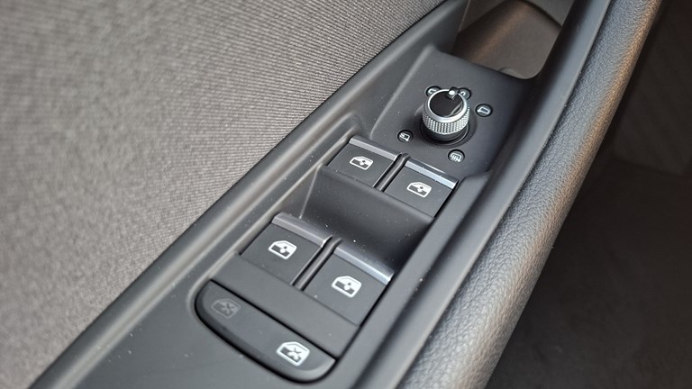 Rabljeno vozilo Audi A4 35 TDI S-Tronic S-line, Diesel