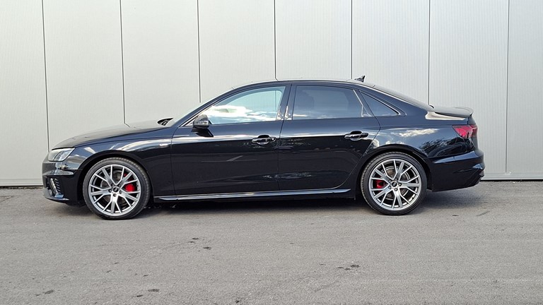 Rabljeno vozilo Audi A4 40 TDI S-tronic S-line Diesel