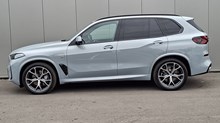Rabljeno vozilo BMW X5 50e xDrive M-Sport 490, Benzin