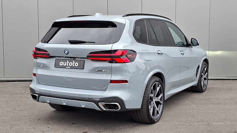 Rabljeno vozilo BMW X5 50e xDrive M-Sport 490, Benzin