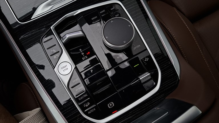 Rabljeno vozilo BMW X5 50e xDrive M-Sport 490, Benzin