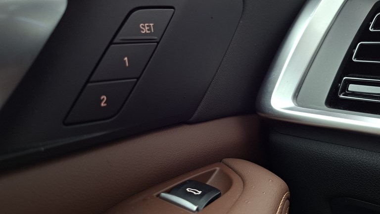 Rabljeno vozilo BMW X5 50e xDrive M-Sport 490, Benzin