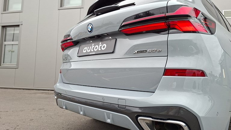 Rabljeno vozilo BMW X5 50e xDrive M-Sport 490, Benzin