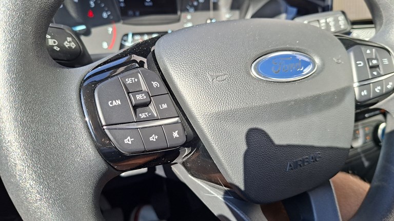 Rabljeno vozilo Ford Fiesta 1.1i, Benzin