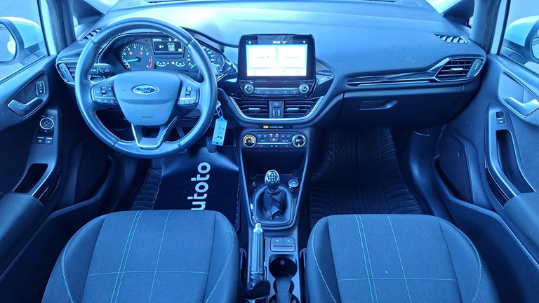 Rabljeno vozilo Ford Fiesta 1.1i, Benzin