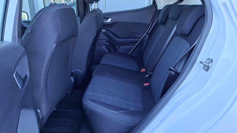 Rabljeno vozilo Ford Fiesta 1.1i, Benzin