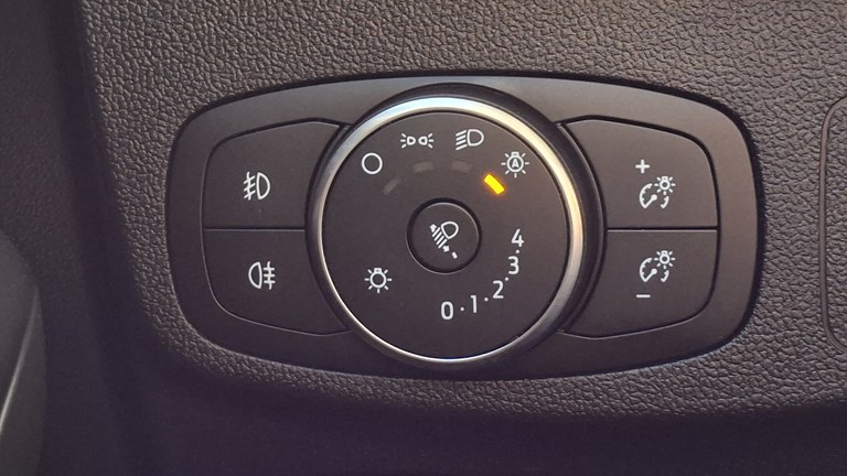 Rabljeno vozilo Ford Focus 1.0 Ecoboost, Benzin