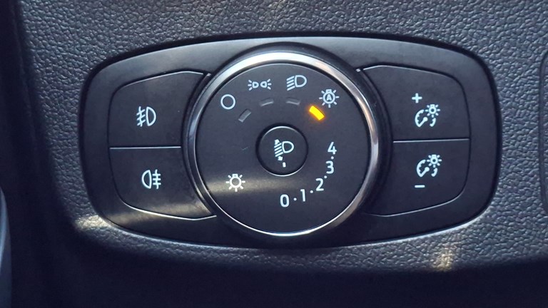 Rabljeno vozilo Ford Focus 1.5 Ecoblue Automatic, Diesel