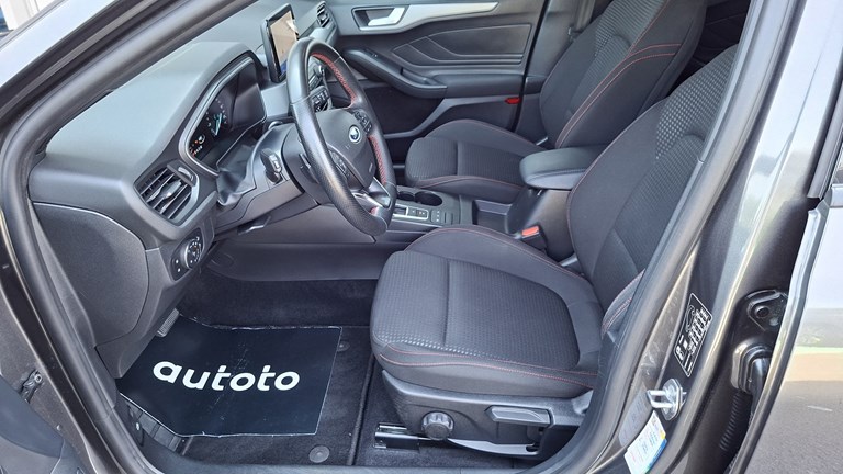 Rabljeno vozilo Ford Focus 1.5 Ecoblue Automatic ST-line, Diesel