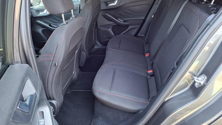 Rabljeno vozilo Ford Focus 1.5 Ecoblue Automatic ST-line, Diesel