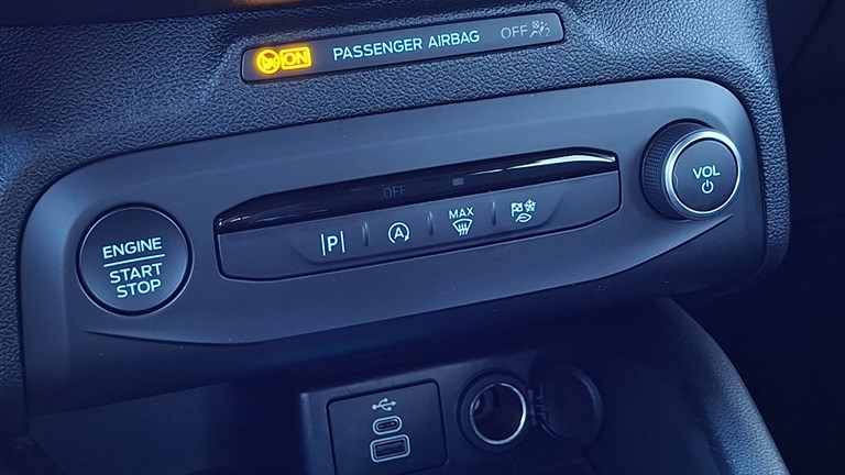 Rabljeno vozilo Ford Focus 1.5 Ecoblue ST-line, Diesel