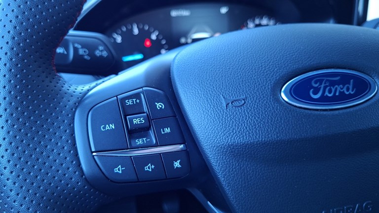 Rabljeno vozilo Ford Focus 1.5 Ecoblue ST-line, Diesel