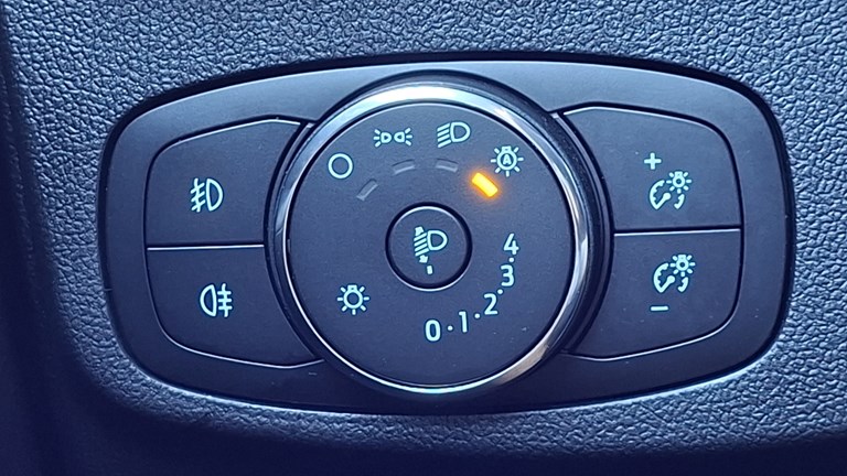 Rabljeno vozilo Ford Focus 1.5 Ecoblue ST-line, Diesel