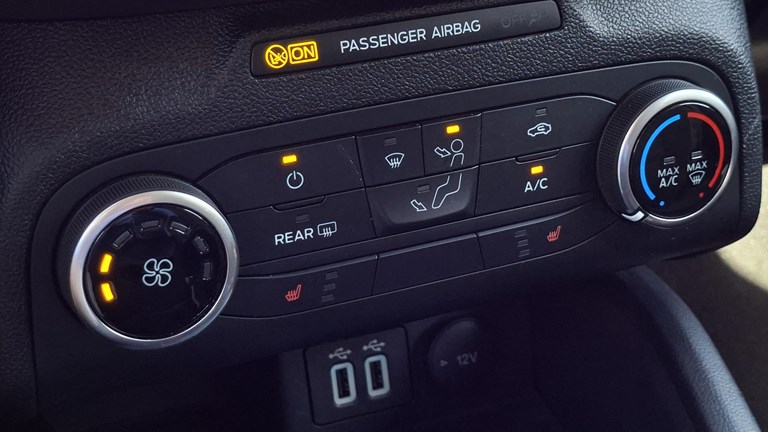 Rabljeno vozilo Ford Focus Karavan 1.0 Ecoboost, Benzin