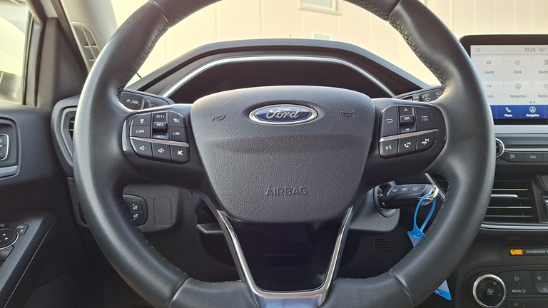 Rabljeno vozilo Ford Focus Karavan 1.0 Ecoboost, Benzin