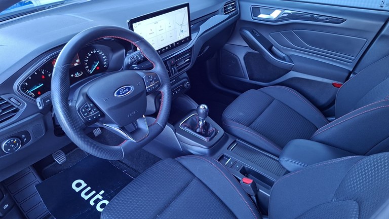 Rabljeno vozilo Ford Focus Karavan 1.0 Ecoboost ST-Line, Benzin