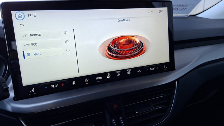 Rabljeno vozilo Ford Focus Karavan 1.5 Ecoblue Automatic, Diesel