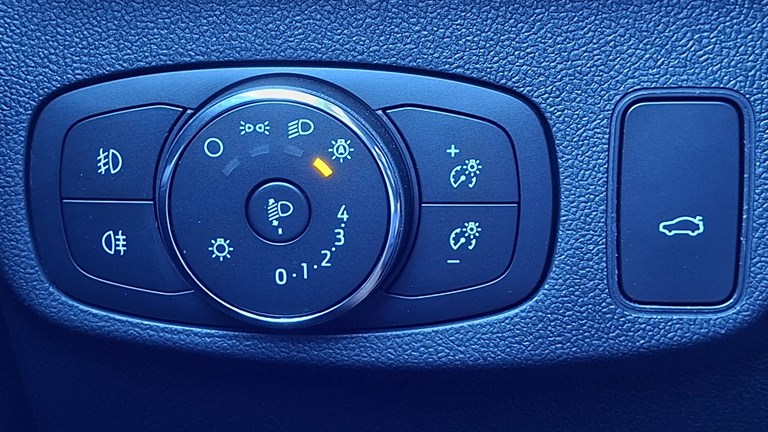 Rabljeno vozilo Ford Focus Karavan 1.5 Ecoblue Automatic, Diesel