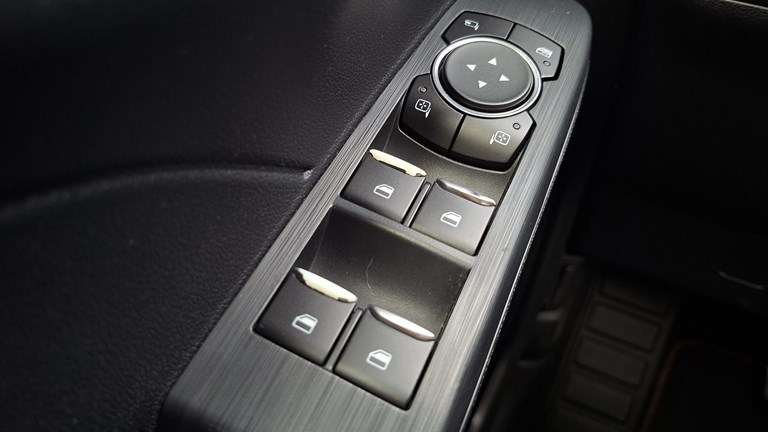 Rabljeno vozilo Ford Kuga 2.0 Ecoblue Automatic mHEV ST-line X, Diesel