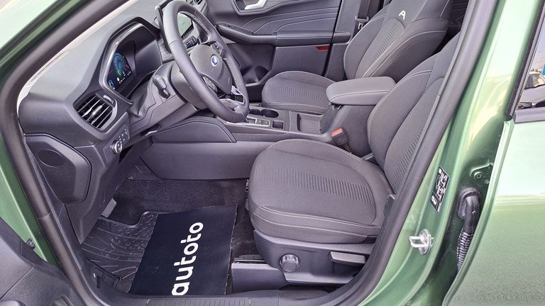 Rabljeno vozilo Ford Kuga 2.5 FHEV Automatic Active 180, Benzin