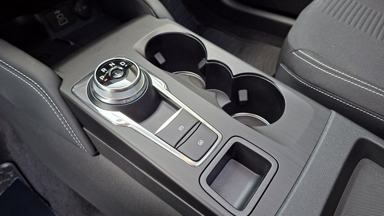 Rabljeno vozilo Ford Kuga 2.5 FHEV Automatic Active 180, Benzin
