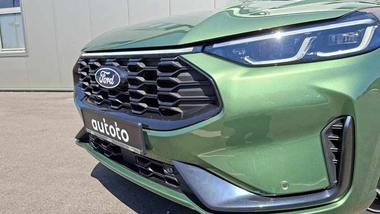 Rabljeno vozilo Ford Kuga 2.5 FHEV Automatic ST-Line 180, Benzin