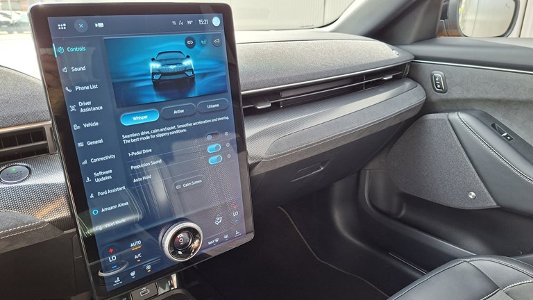 Rabljeno vozilo Ford Mustang Mach-E GT, Električno vozilo