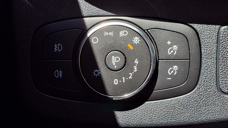 Rabljeno vozilo Ford Puma 1.0 Ecoboost, Benzin