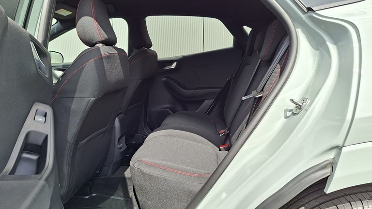 Rabljeno vozilo Ford Puma 1.0 Ecoboost mHEV Automatic ST-line, Benzin