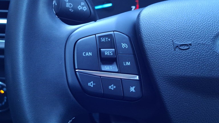 Rabljeno vozilo Ford Puma 1.0 Ecoboost mHEV, Benzin