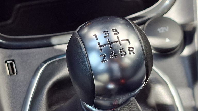 Rabljeno vozilo Ford Puma 1.0 Ecoboost mHEV ST-line, Benzin