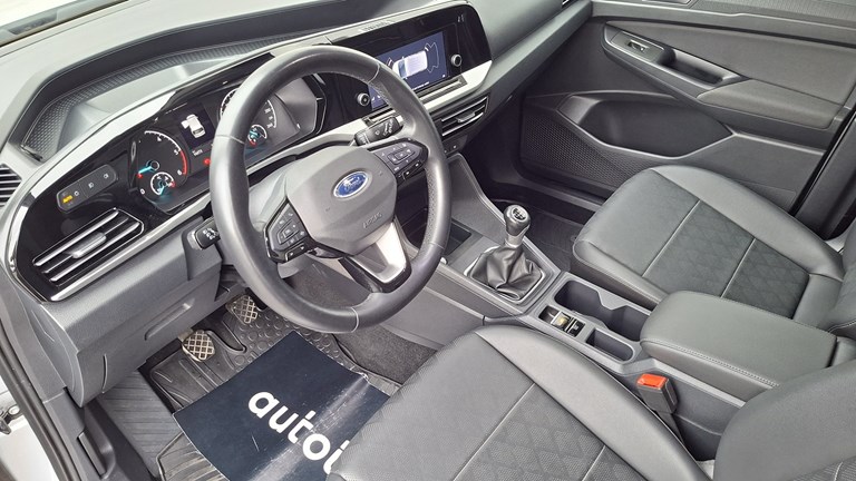 Ford Tourneo Connect 2.0 Ecoblue V761 Titanium (7 sjedala)