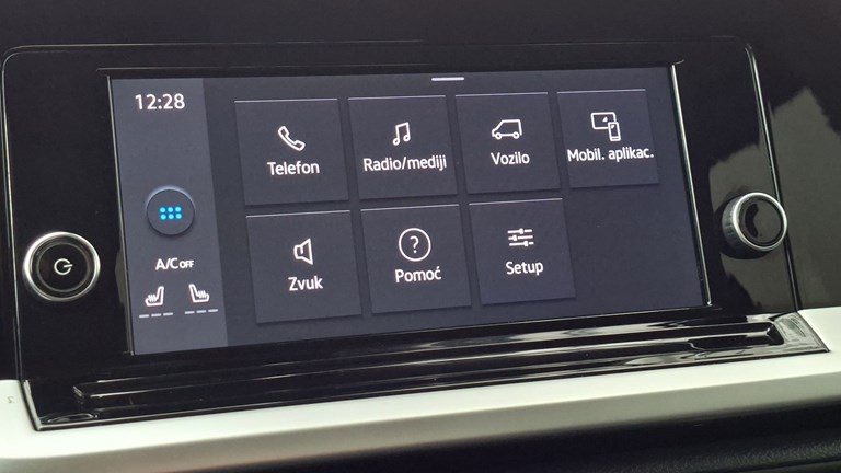 Ford Tourneo Connect 2.0 Ecoblue V761 Titanium (7 sjedala)