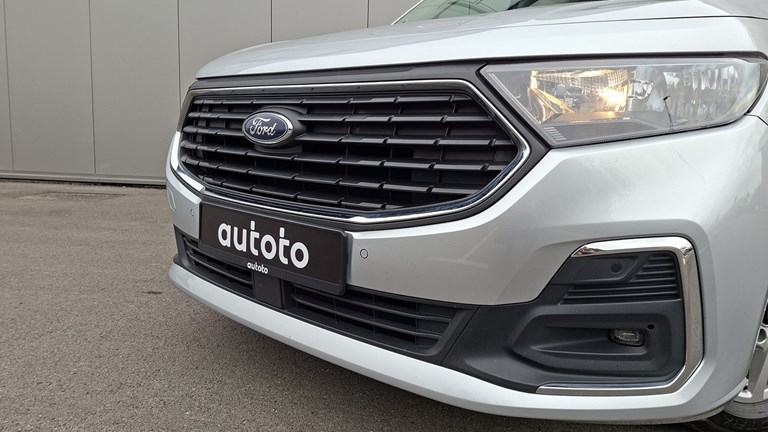 Ford Tourneo Connect 2.0 Ecoblue V761 Titanium (7 sjedala)