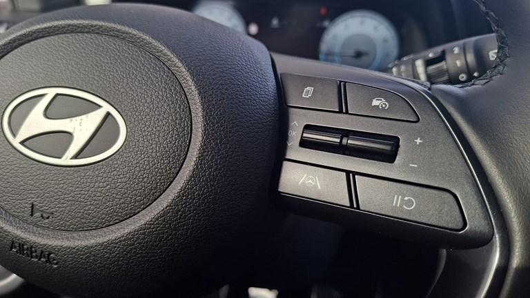 Rabljeno vozilo Hyundai Bayon 1.0 T-GDI, Benzin