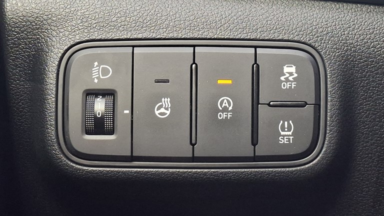 Rabljeno vozilo Hyundai Bayon 1.0 T-GDI, Benzin