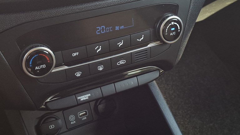 Rabljeno vozilo Hyundai I20 1.2, Benzin