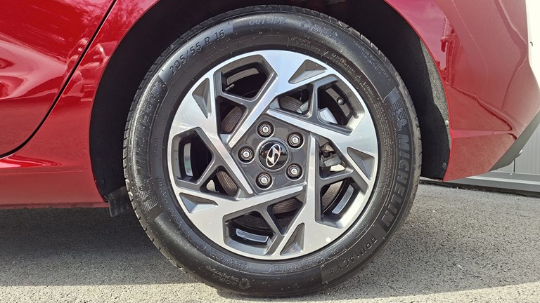 Rabljeno vozilo Hyundai I30 1.0 T-GDI, Benzin