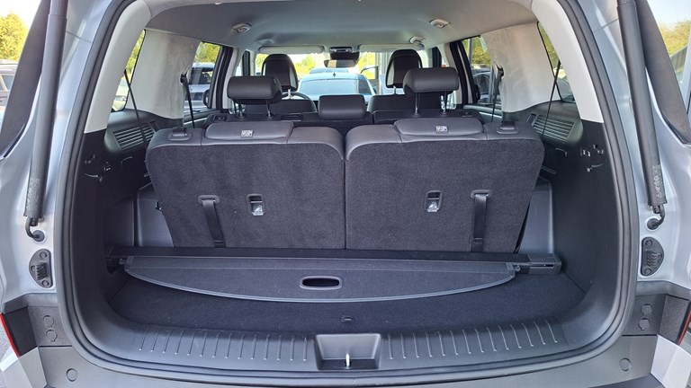 Rabljeno vozilo Hyundai Santa Fe 1.6 T-GDI HEV Automatic 4x4 215 (7 sjedala), Benzin