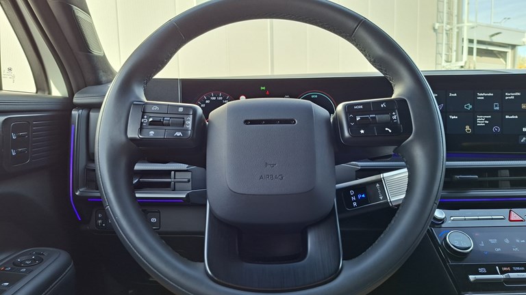 Rabljeno vozilo Hyundai Santa Fe 1.6 T-GDI HEV Automatic 4x4 (7 sjedala) 215, Benzin