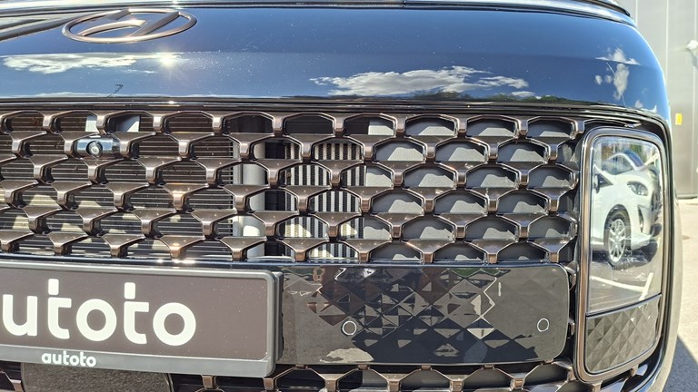 Rabljeno vozilo Hyundai Staria 2.2 CRDI 4x4 Automatic (7 sjedala), Diesel