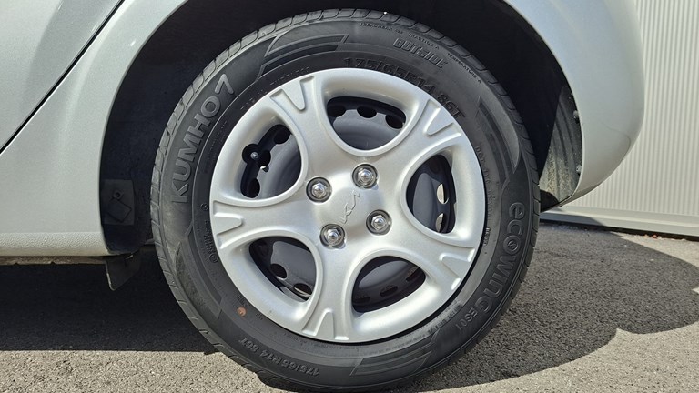 Rabljeno vozilo Kia Picanto 1.0 DPi, Benzin