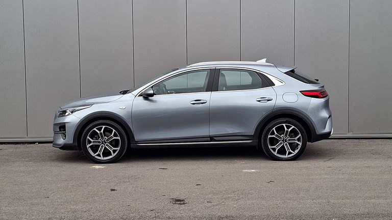 Rabljeno vozilo Kia XCeed 1.0 T-GDI, Benzin