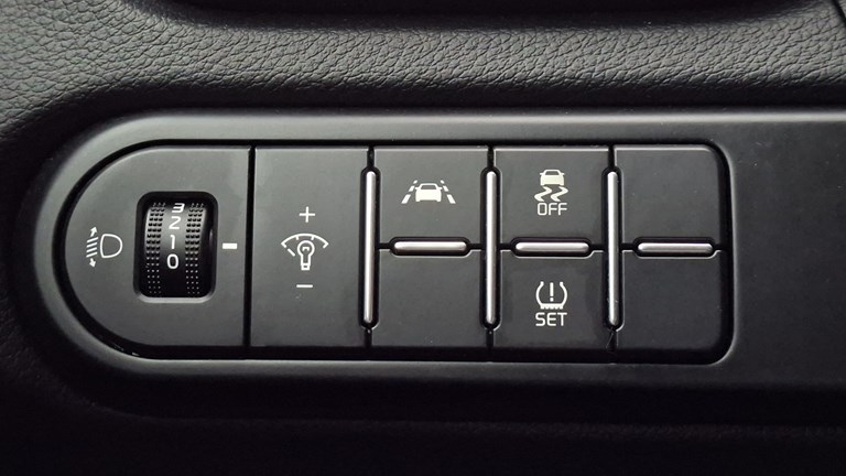 Rabljeno vozilo Kia XCeed 1.0 T-GDI, Benzin