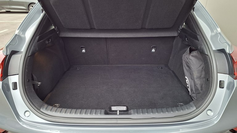 Rabljeno vozilo Kia XCeed 1.0 T-GDI, Benzin