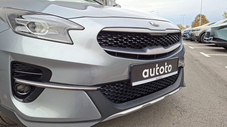 Rabljeno vozilo Kia XCeed 1.0 T-GDI, Benzin