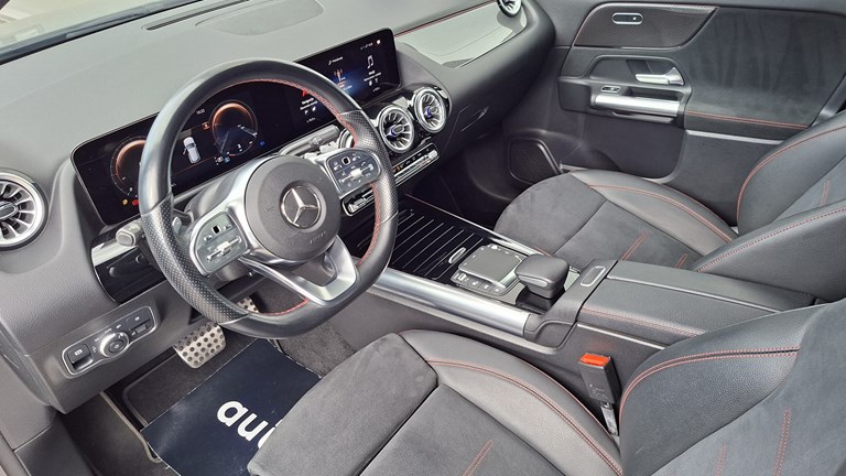Rabljeno vozilo Mercedes GLA 200d Automatic AMG, Diesel