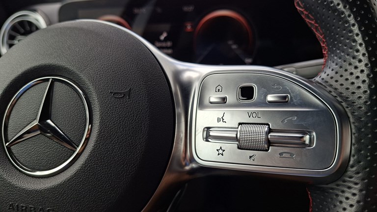 Rabljeno vozilo Mercedes GLA 200d Automatic AMG, Diesel